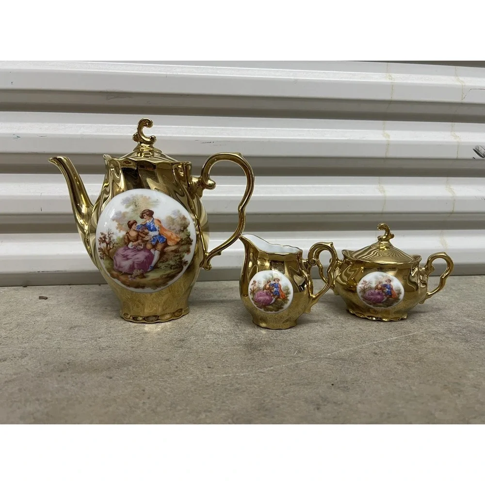 VINTAGE BAVARIA GERMANY GOLD FRAGONARD DEMITASSE COFFEE/TEA SET 9 PIECES